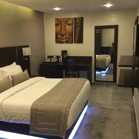 เดอะ นุก โฮเต็ล Hotel ลากอส ภายนอก รูปภาพ