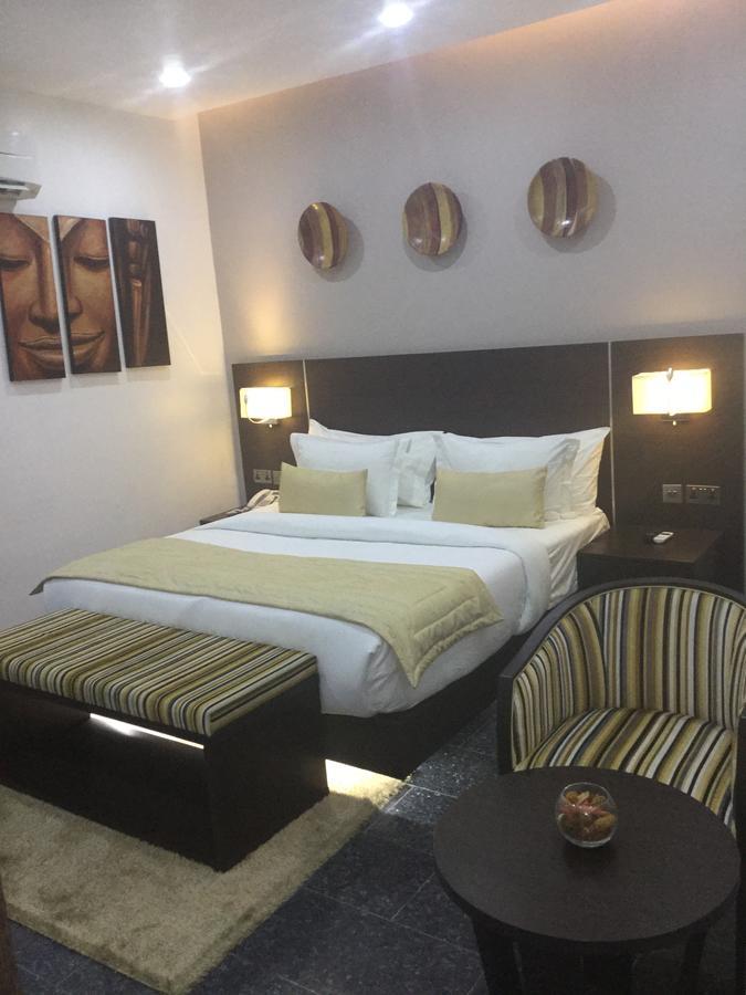 เดอะ นุก โฮเต็ล Hotel ลากอส ภายนอก รูปภาพ